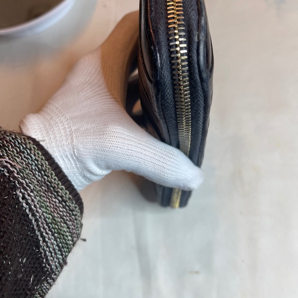 PRADA ITALY NAPPA GAUFRE ZIP AROUND GRADIENT - Picture 7 of 8